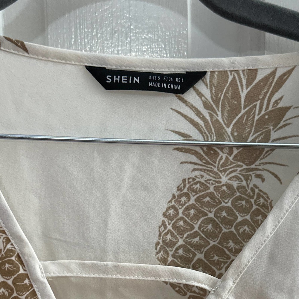 SHEIN blouse - Picture 2 of 3